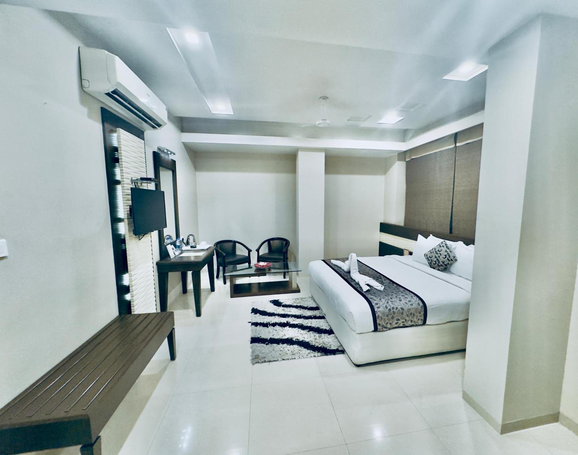 Avanatam Hotel